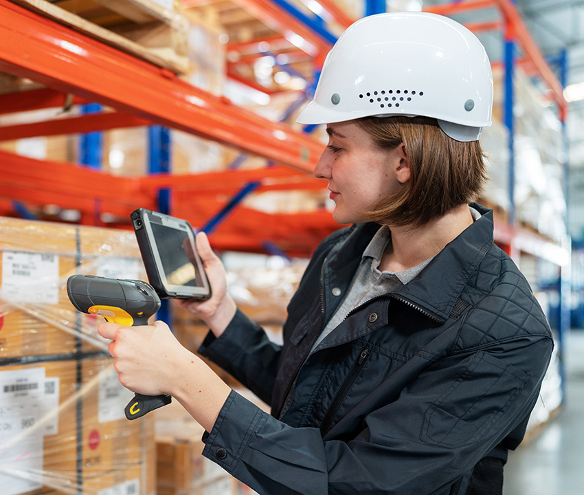 Handheld scanner in logistics