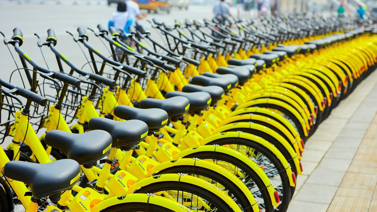 电动自行车队