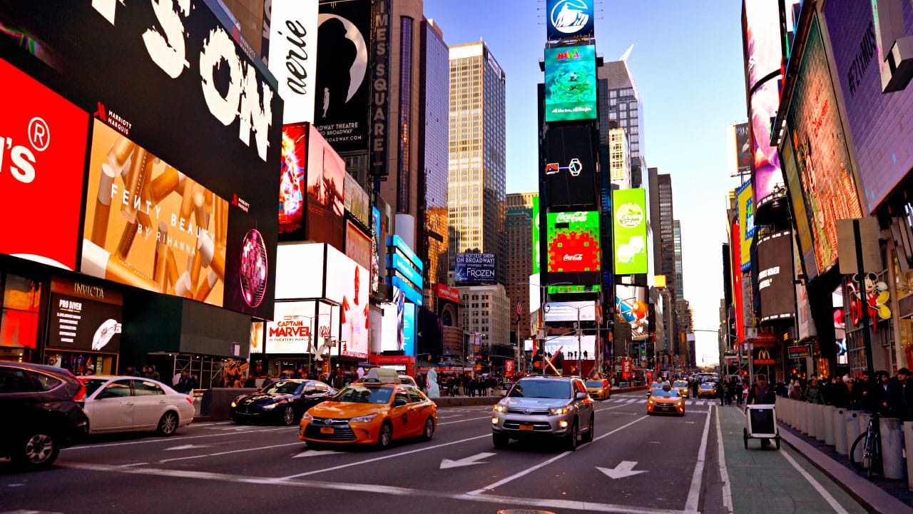 吸引游客并为其提供信息的无线数字标牌解决方案