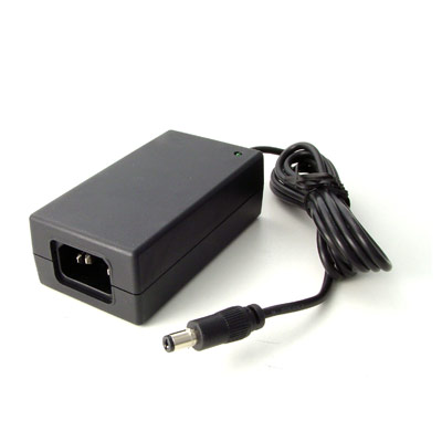 交流电源 - 12 伏直流，100-240 伏交流，IEC320-C14 输入插头，锁紧筒，不包括交流电源线。兼容性：9-30 V 适配器